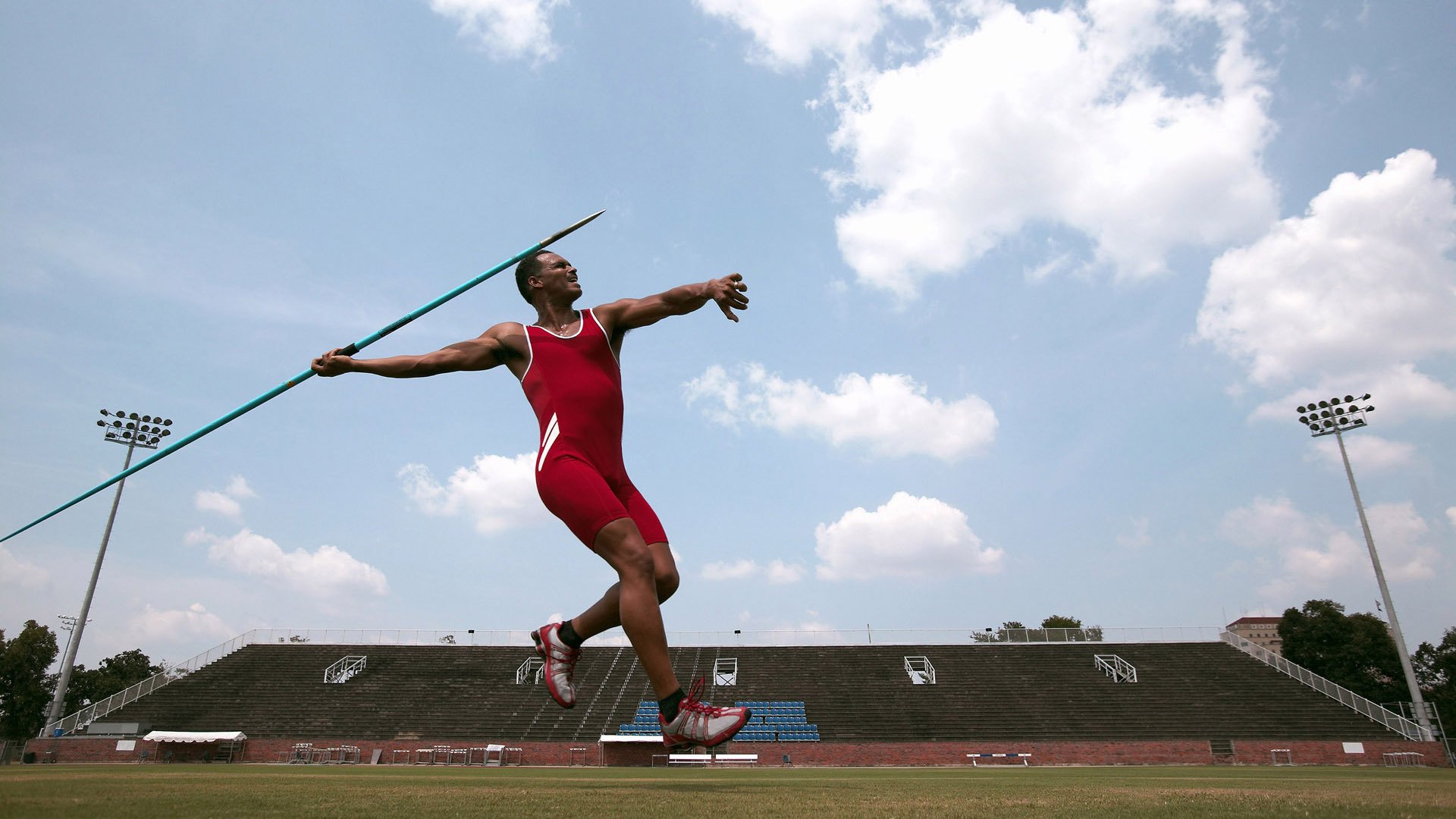 体育焦点事件舆论综述，体育热点事件